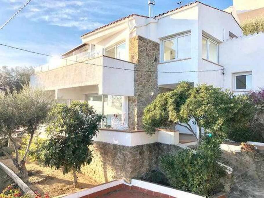 Amplio Apartamento Con Jardin En Almadrava Roses Exterior foto